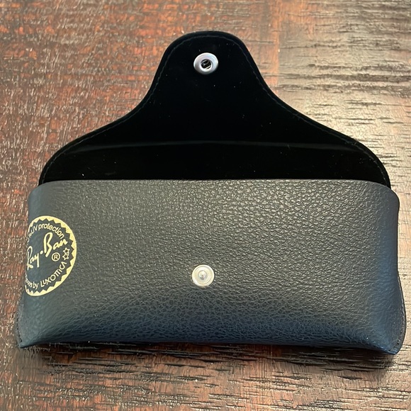 Authentic Ray-Ban Aviator Style Sunglasses - Picture 9 of 9